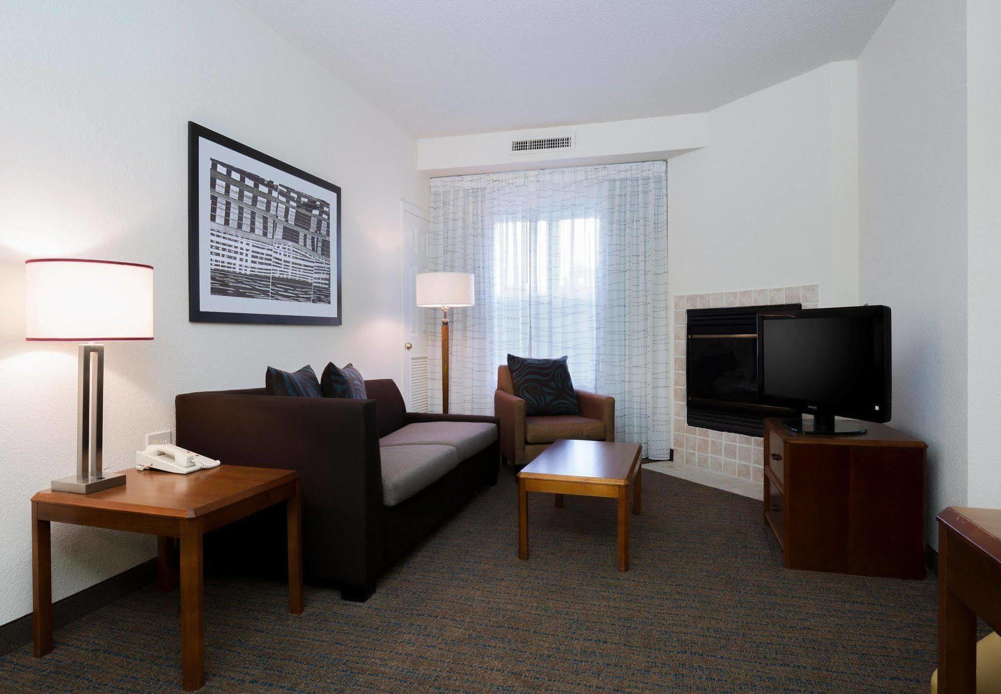 Residence Inn Kansas City Olathe Exterior photo